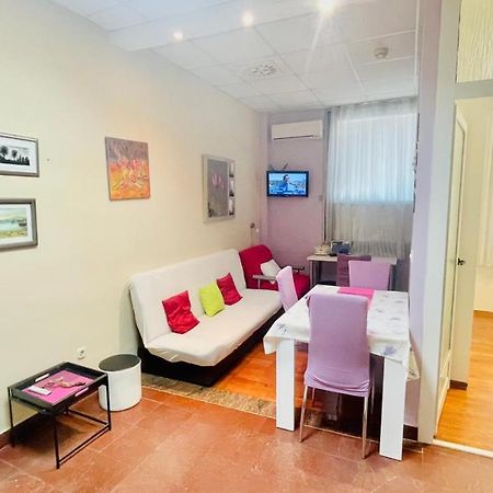 Vintage Apartment Inside City Galleria - 자다르 외부 사진
